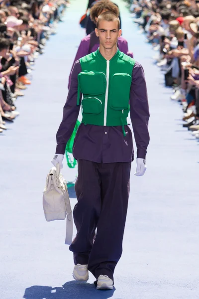 Look 42